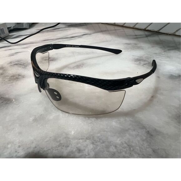 AO SAFETY PHOTOCHROMIC SAFETY GLASSES W/ ADJUSTABLE LENS - Picture 4 of 7